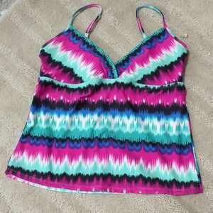 Catalina Swim Top Size Large-Color Hot Fushsia